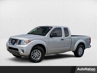 Used 2017 Nissan Frontier SV image 1