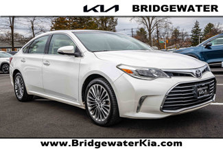 Used 2016 Toyota Avalon Limited image 1