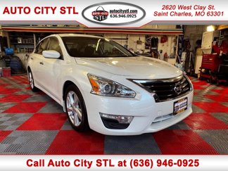 Used 2014 Nissan Altima 2.5 SV image 1