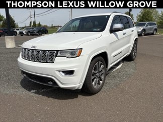 Used 2017 Jeep Grand Cherokee Overland w/ Jeep Active Safety Group image 1