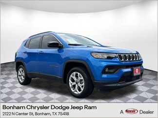 Used 2025 Jeep Compass Latitude image 1