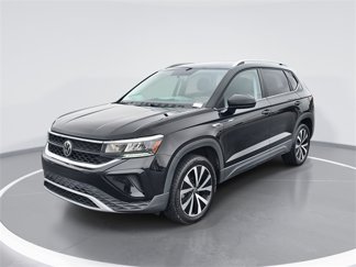 Used 2022 Volkswagen Taos SE image 1