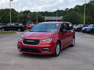 New 2025 Chrysler Pacifica Select image 1
