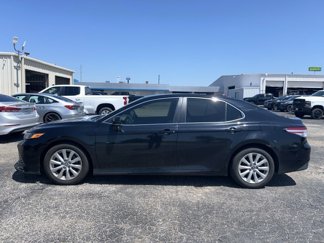 Used 2018 Toyota Camry L image 1