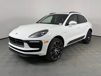 Certified 2025 Porsche Macan image 1