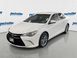 Used 2017 Toyota Camry XLE image 1