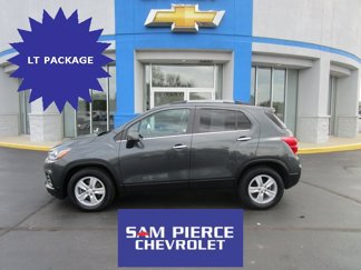 Used 2018 Chevrolet Trax LT w/ LT Convenience Package image 1
