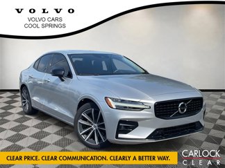 Used 2022 Volvo S60 B5 Momentum w/ Premium Package image 1