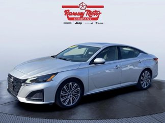 Used 2023 Nissan Altima 2.5 SL image 1