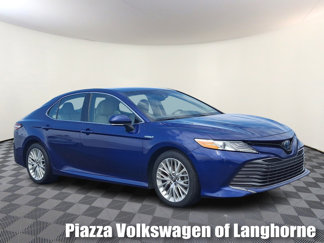 Used 2018 Toyota Camry XLE image 1