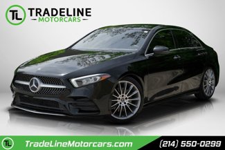 Used 2020 Mercedes-Benz A 220 4MATIC w/ AMG Line image 1