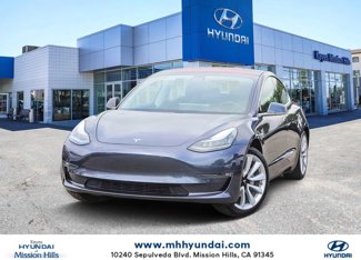 Used 2018 Tesla Model 3 image 1