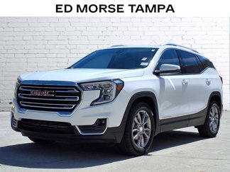 Used 2024 GMC Terrain SLT image 1