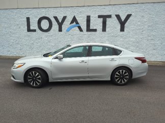 Used 2018 Nissan Altima 2.5 SV image 1