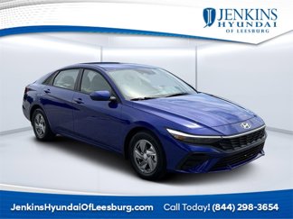 New 2025 Hyundai Elantra SE image 1