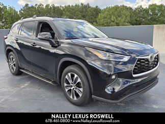 Used 2022 Toyota Highlander XLE image 1