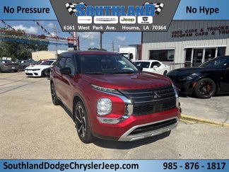 Used 2022 Mitsubishi Outlander SE image 1