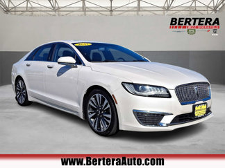 Used 2017 Lincoln MKZ Reserve image 1