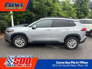 Used 2023 Toyota Corolla Cross LE image 1