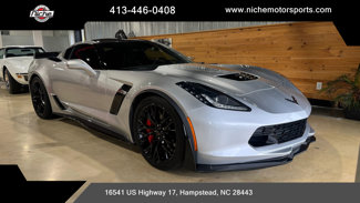 Used 2019 Chevrolet Corvette Z06 w/ Z07 Performance Package image 1