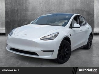 Used 2022 Tesla Model Y Long Range image 1