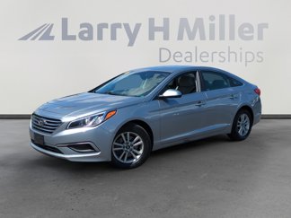 Used 2016 Hyundai Sonata SE image 1