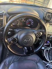 Used 2016 Kia Soul ! w/ Premium Package image 1