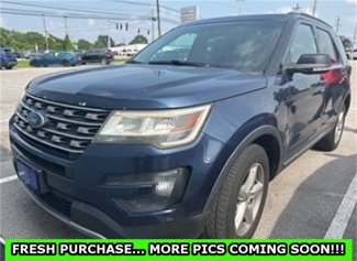 Used 2016 Ford Explorer XLT w/ Equipment Group 202A image 1