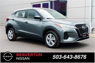 New 2025 Nissan Kicks Play S image 1