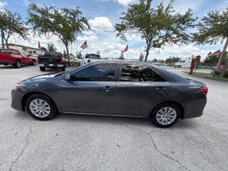 Used 2013 Toyota Camry LE image 1