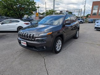 Used 2016 Jeep Cherokee Latitude image 1