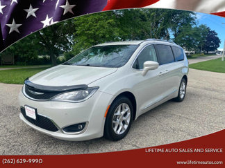 Used 2017 Chrysler Pacifica Touring-L Plus w/ Advanced Safetytec Group image 1