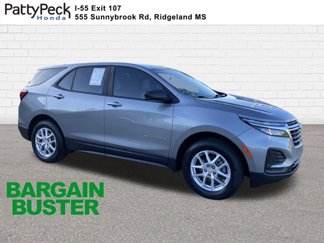 Used 2023 Chevrolet Equinox LS image 1