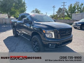 Used 2018 Nissan Titan SL image 1