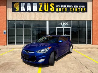 Used 2012 Hyundai Veloster w/ Style Pkg image 1