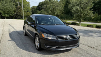 Used 2014 Volkswagen Passat 1.8T SE image 1