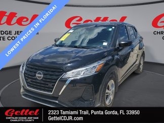 Used 2022 Nissan Kicks S image 1