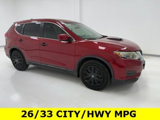 Used 2017 Nissan Rogue S image 1