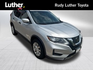 Used 2018 Nissan Rogue S image 1
