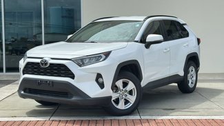 Used 2021 Toyota RAV4 XLE image 1