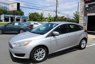 Used 2015 Ford Focus SE image 1