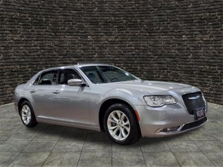 Used 2015 Chrysler 300 Limited w/ Driver Convenience Group image 1
