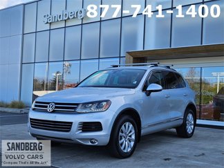 Used 2012 Volkswagen Touareg Sport image 1