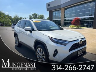 Used 2022 Toyota RAV4 XLE Premium image 1