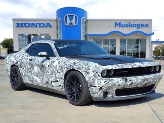 Used 2015 Dodge Challenger R/T Plus image 1