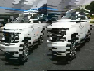 Used 2016 Chevrolet Suburban LT image 1