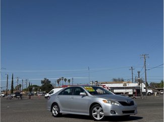 Used 2010 Toyota Camry SE image 1