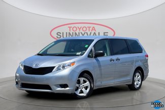 Used 2013 Toyota Sienna L image 1