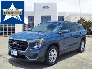 Used 2024 GMC Terrain SLE image 1