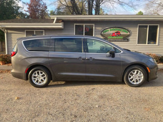 Used 2021 Chrysler Voyager LX w/ Cold Weather Group image 1
